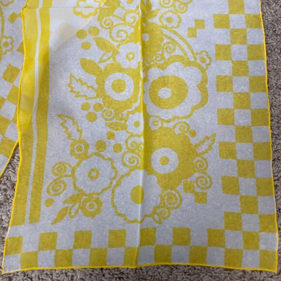 Rectangle Scarf Yellow Flower Power Retro Hand Rolled Ribbon Hair Neck 60s 70s - Picture 3 of 7